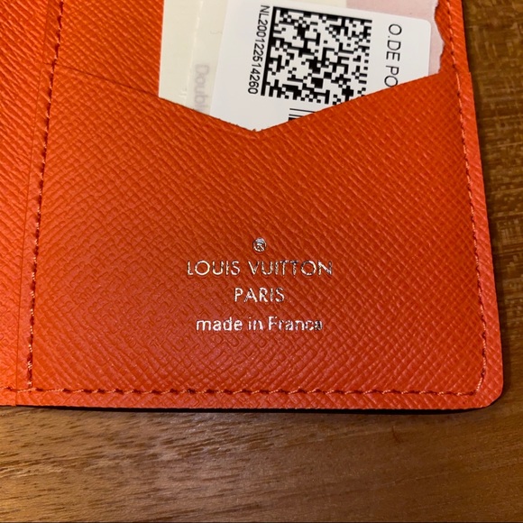 SOLD- Louis Vuitton Taigarama pocket organizer - Picture 5 of 5